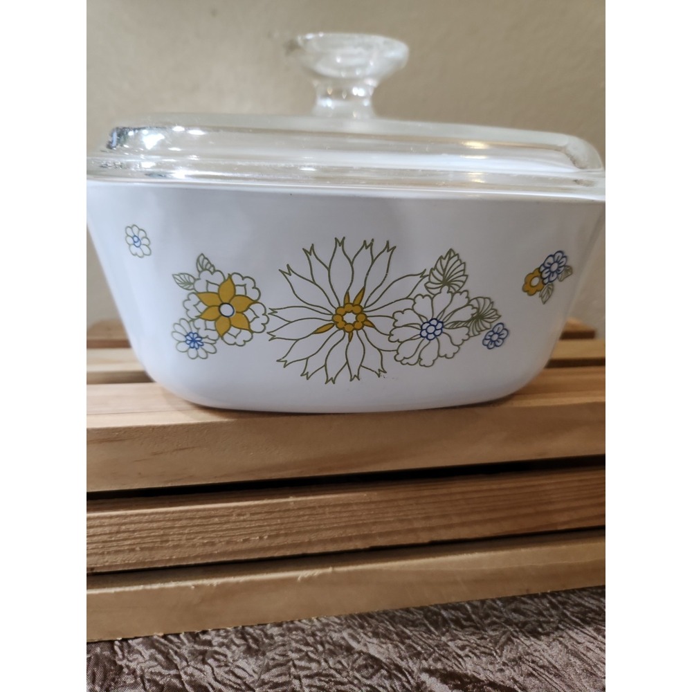 Vintage Corning Ware Wildflower Casserole Dish with Glass Lid 2 Quart A-2-B